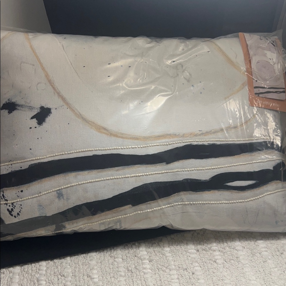 Artlifting Lumbar Pillow Black & White Size 18″ Length
12″ Height Home Decor